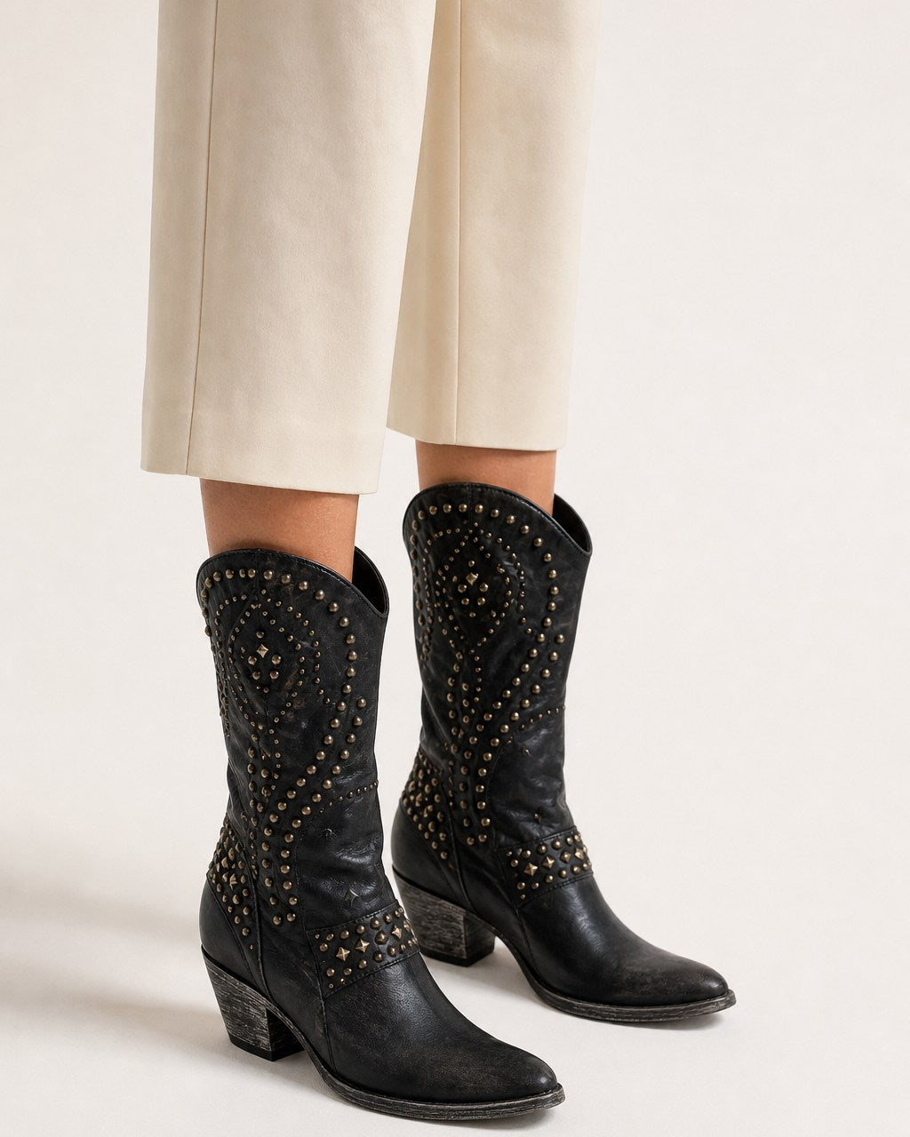 Evangeline Elegant Knee High Pointed Toe Boots